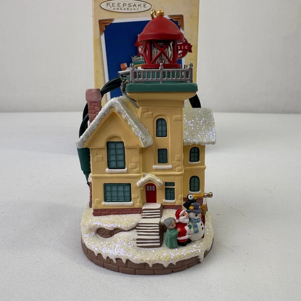 Hallmark Keepsake‎ Ornament Lighthouse Greetings # 8 2004 Magic Flashing Light